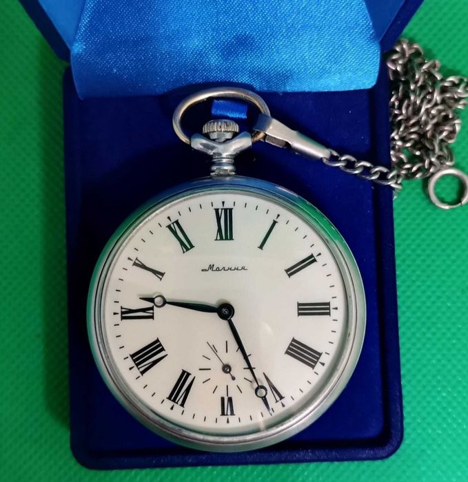 Годинник кишеньковий Молния. " Сказ об Урале". З рідною цепочкою !