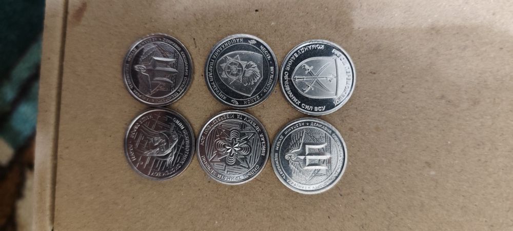 Монети 10 гривень