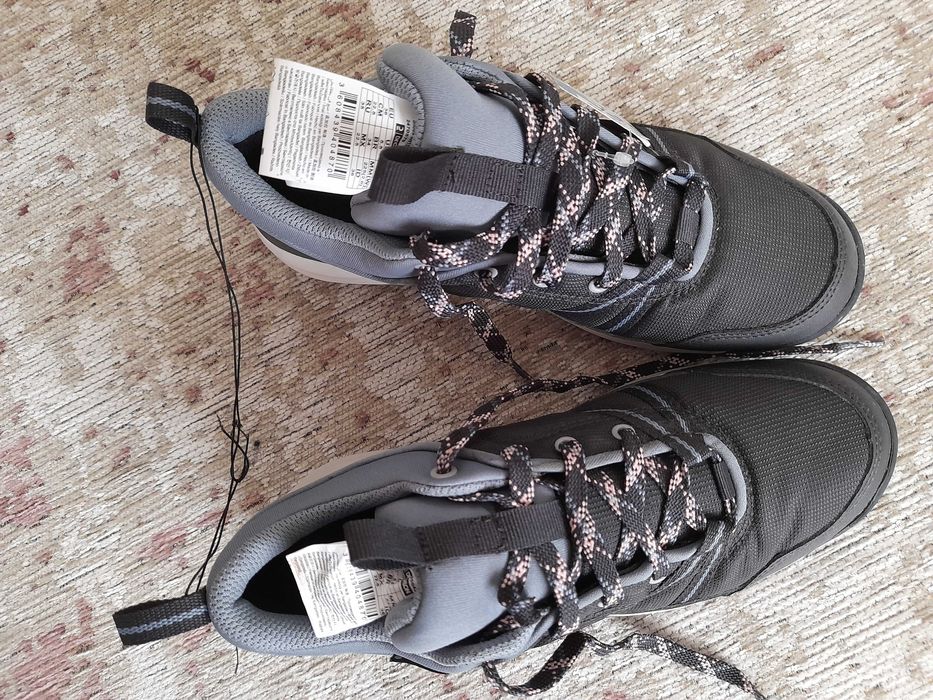 Waterproof walking shoes424236816469207044