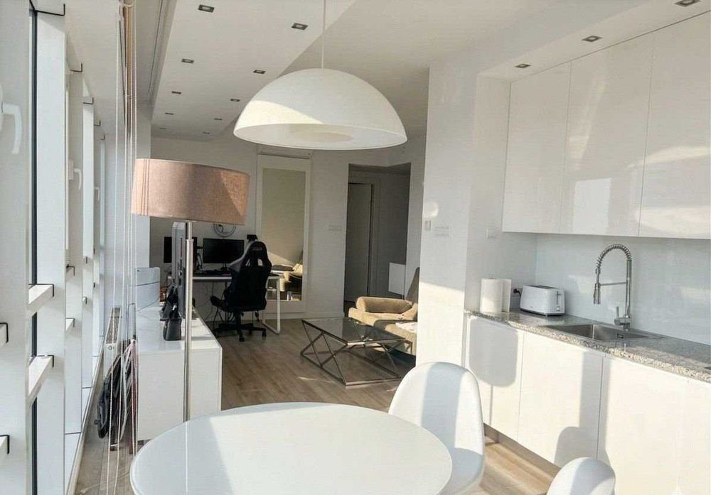 2 pokoje 50 m², Platinum Towers, Grzybowska 61B