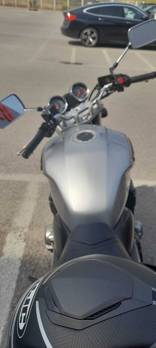 Suzuki 1400 GSX "a rainha das muscle bikes"