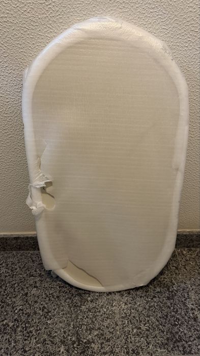 Mesa beje apoio varanda / jardim  nova