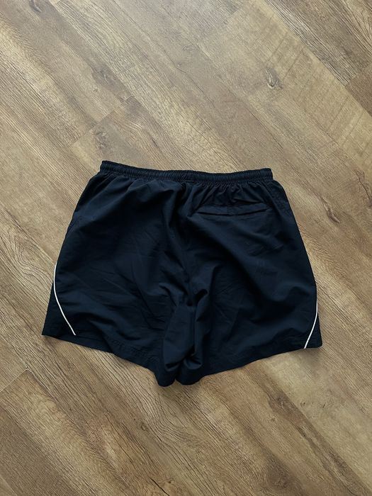 Чоловічі оригінальні Нейлонові Шорти  з полосками Nike Athletic dept