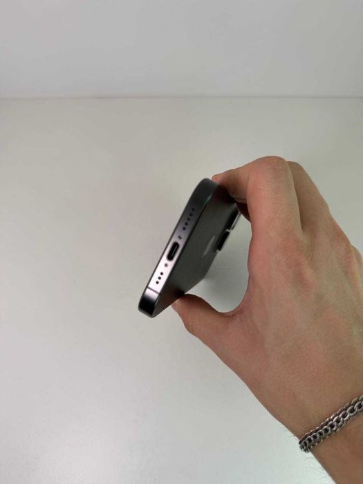 Iphone 15 Pro 128 Добрий