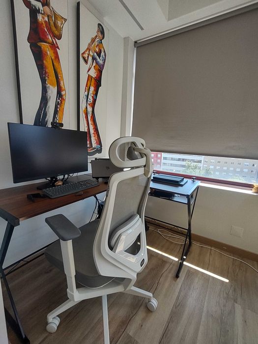 Conjunto para Escritório/Home Office – Mesa + Cadeira Ergonómica | €320