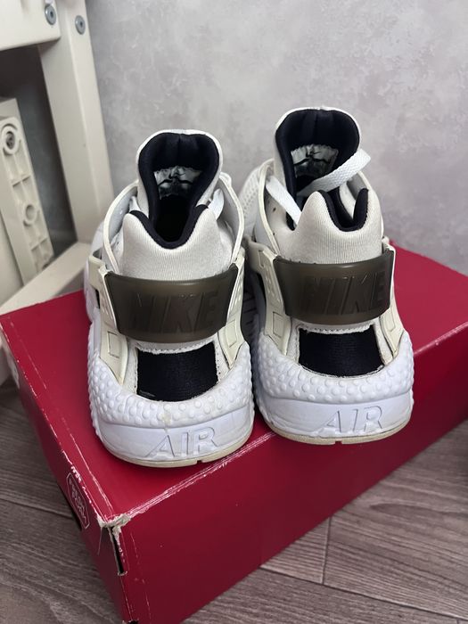 Nike Huarache 42,5 27см