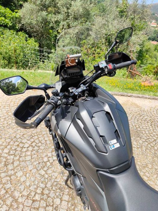 Honda NC 750X (2019) – 22.000 km – Com muitos extras!