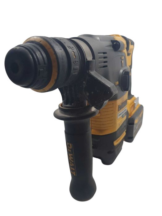 młotowiertarka dewalt DCH334