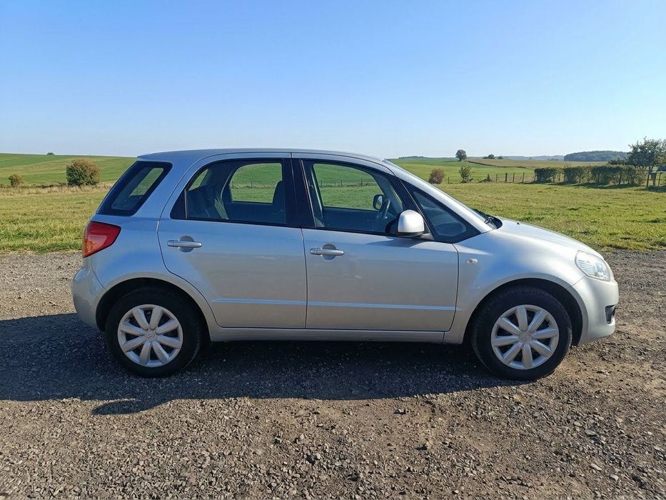Suzuki SX4