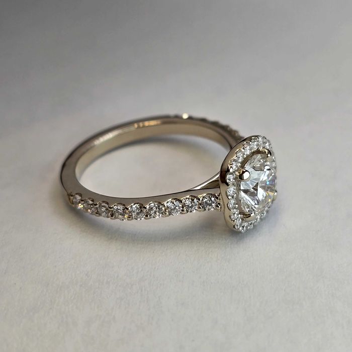 Diament 1.00 ct Totalny Ogień Łącznie 1.56 ct HRD Antwerp 3x EXCELLENT