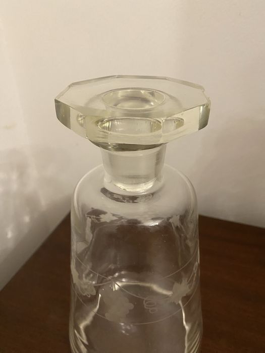 Garrafa de vidro gravada