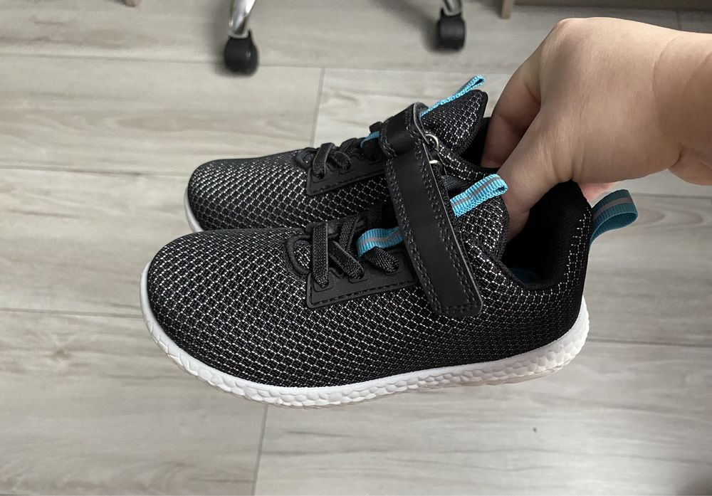 Rewelacyjne ultralekkie buty z wkladką memory 28 NOWE