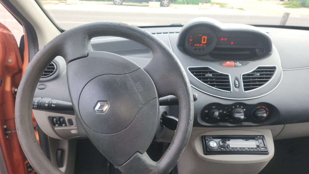 Renault twingo 1.2 16v gasolina ano 2010