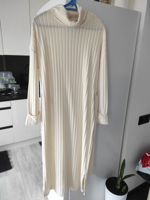 Жіноче тепле платтячко