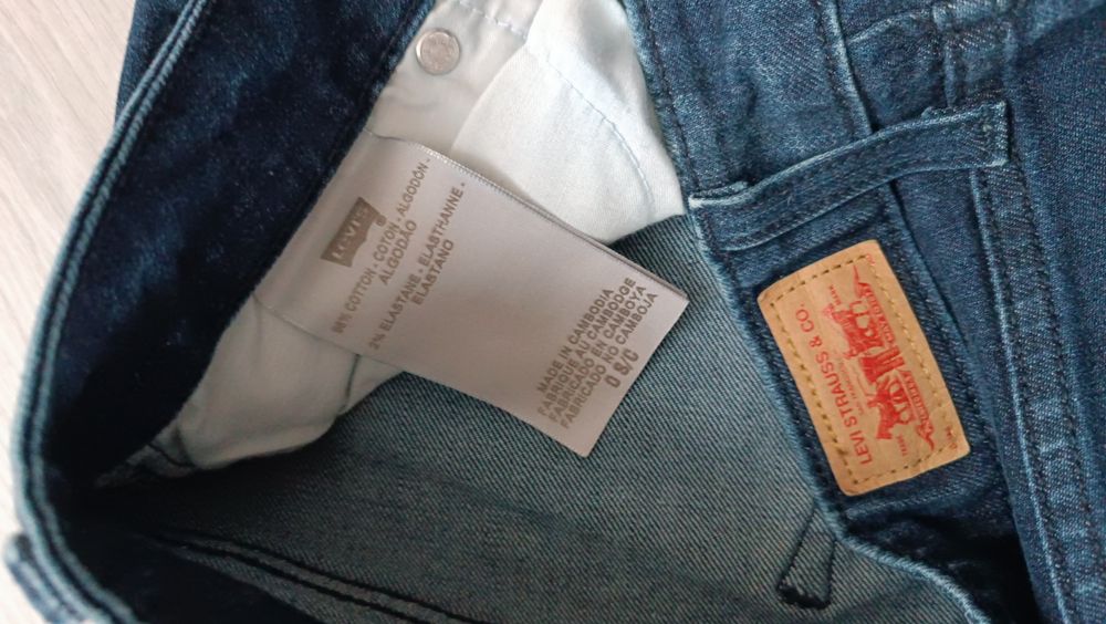 Spodnie jeansowe damskie Levi's 552 roz 0