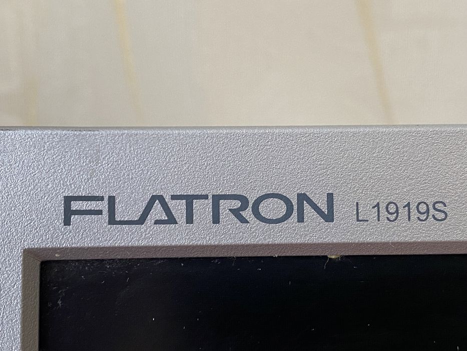 Монитор lg flatron L1919S-SF