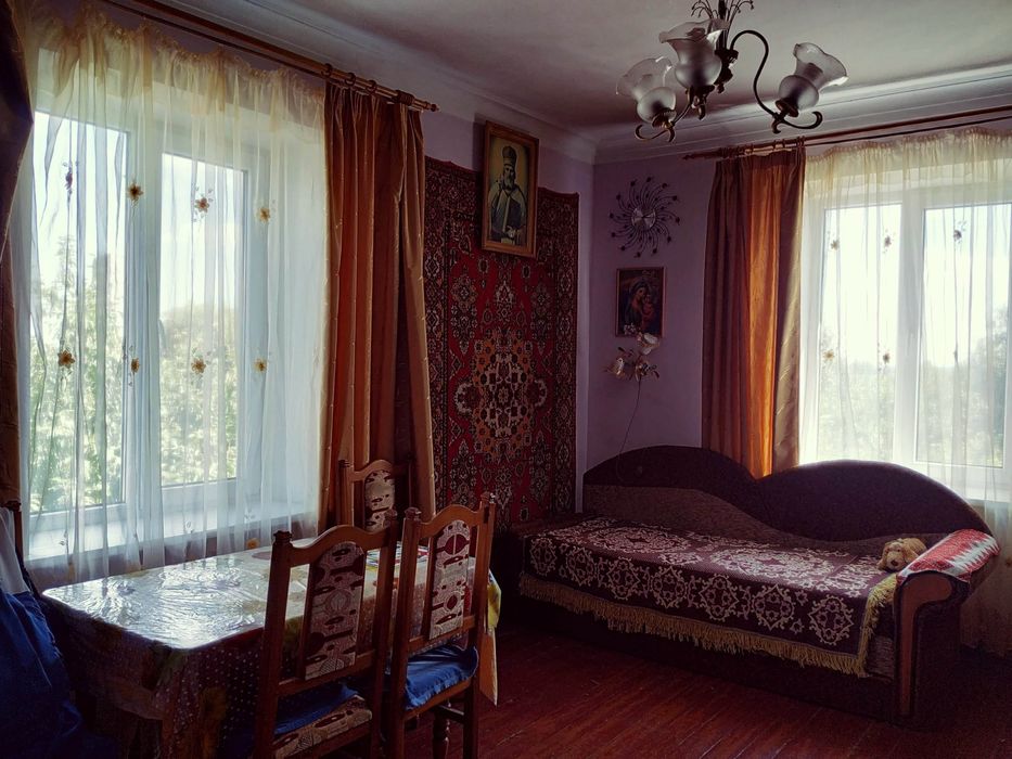 квартира з літньою кухнею