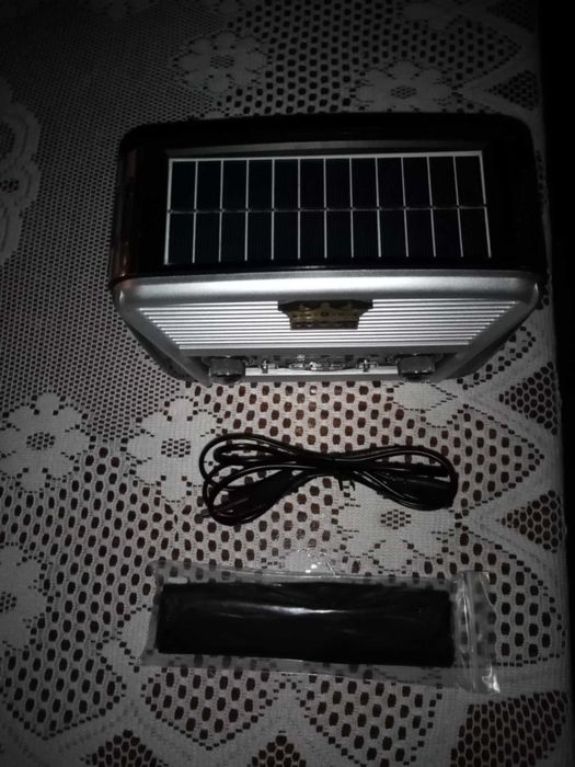 Sprzedam radio solarne,głośnik bez przewodowy,zegarki smartłocze