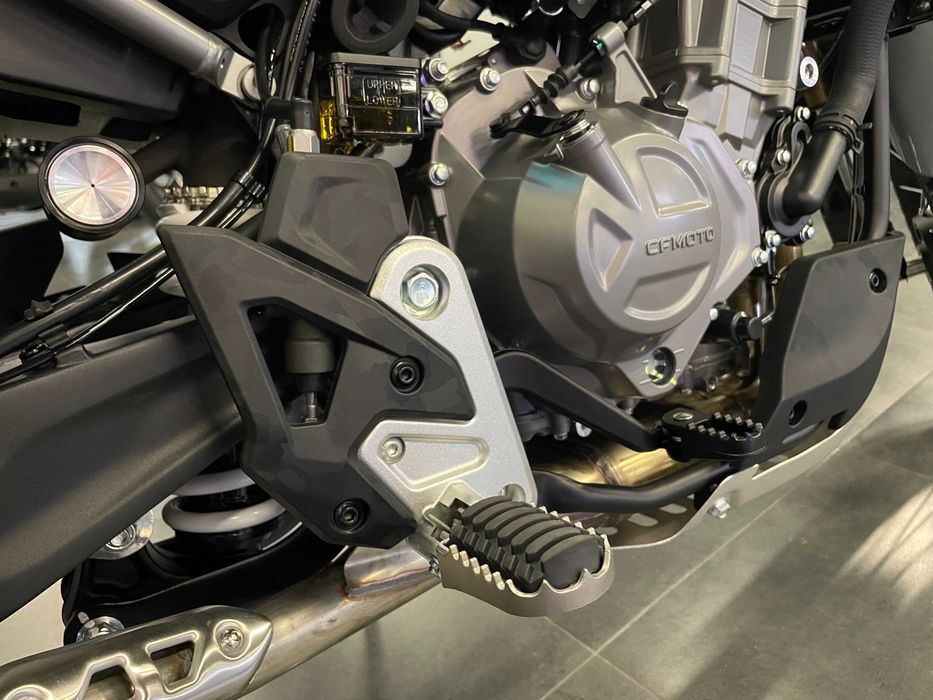 Мотоцикл CFMOTO 450MT