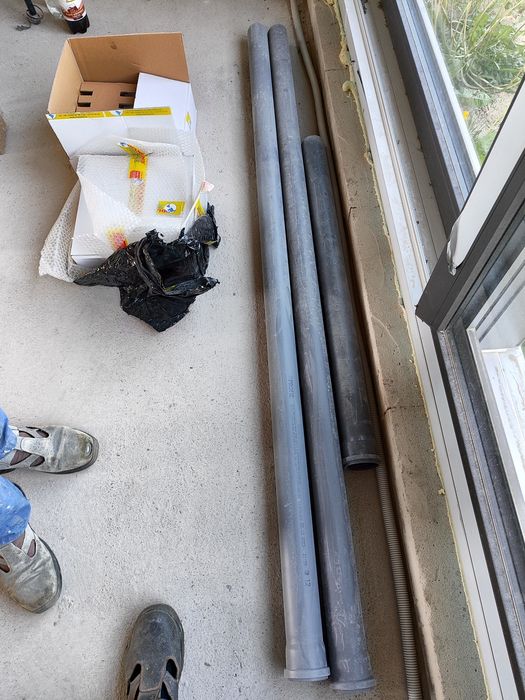 Nowe rury kanalizacyjna fi 75