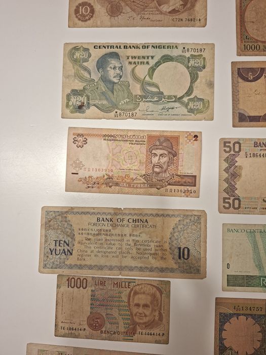 Coleção de notas de vários paises