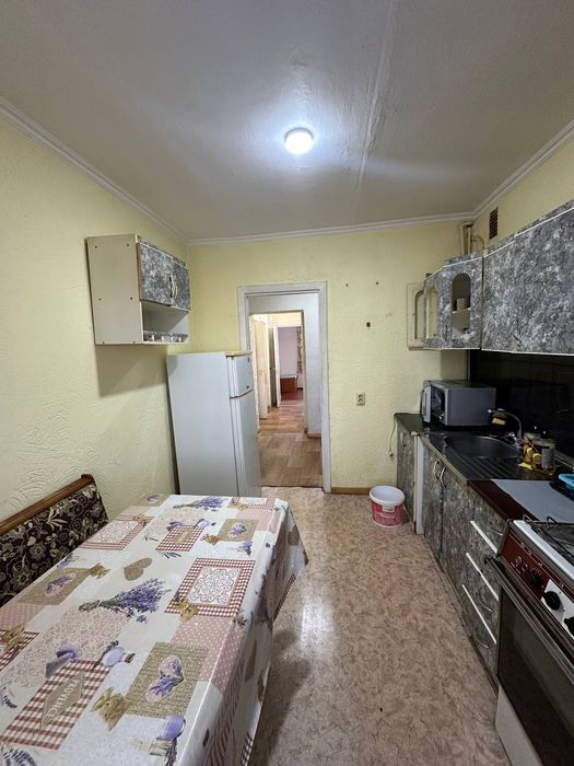 Оренда 3-кімнатної квартири в центрі міста.