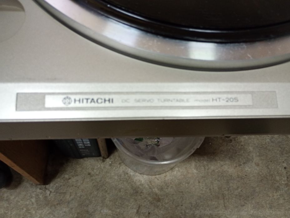 Японский проигрыватель Hitachi HT20
