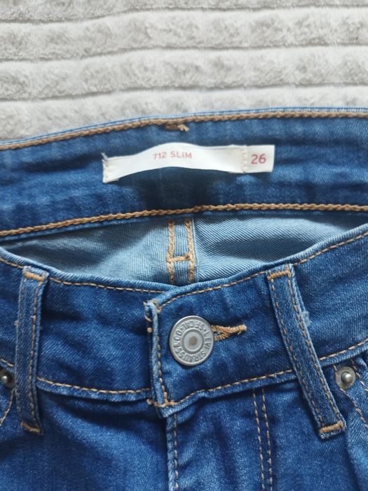 Jeansy Levi's Strauss & Co.