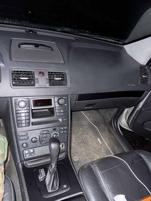 ПРОДАМ Вольво ХС90