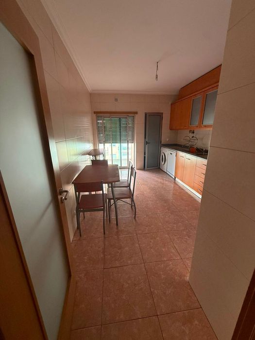 Espaçoso T4 Moderno junto ao Serra Shopping - Covilhã
