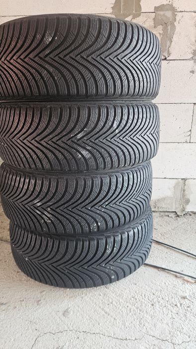 Michelin alpine 5 205 55 r17