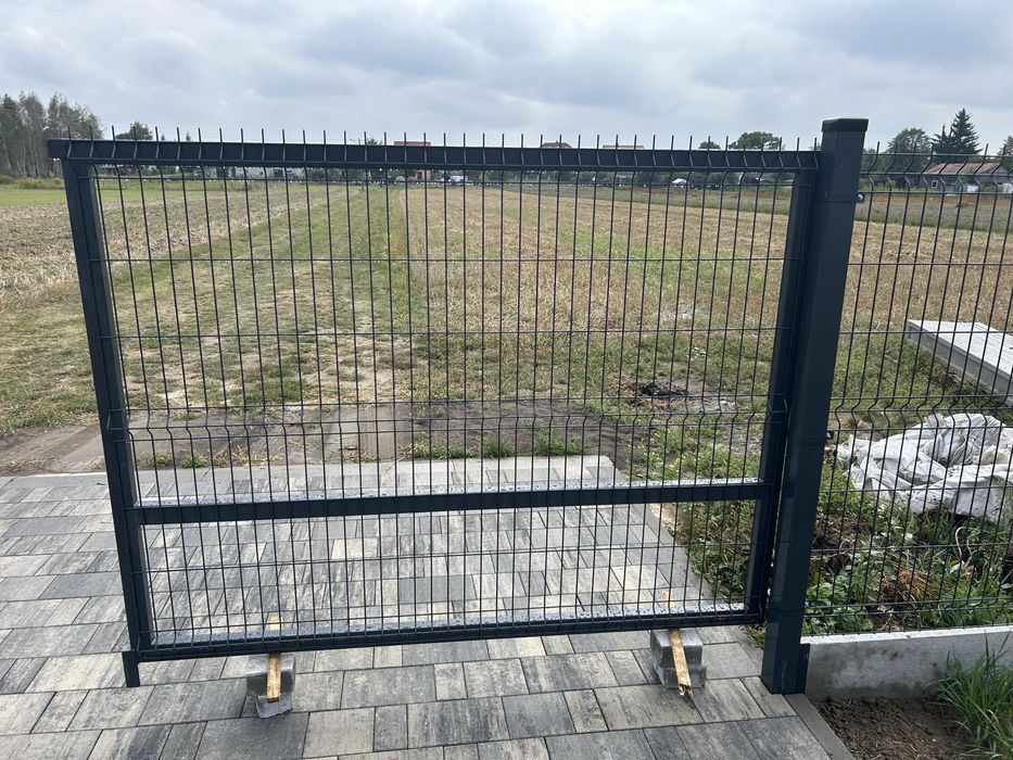 Brama dwuskrzydłowa panelowa 4m