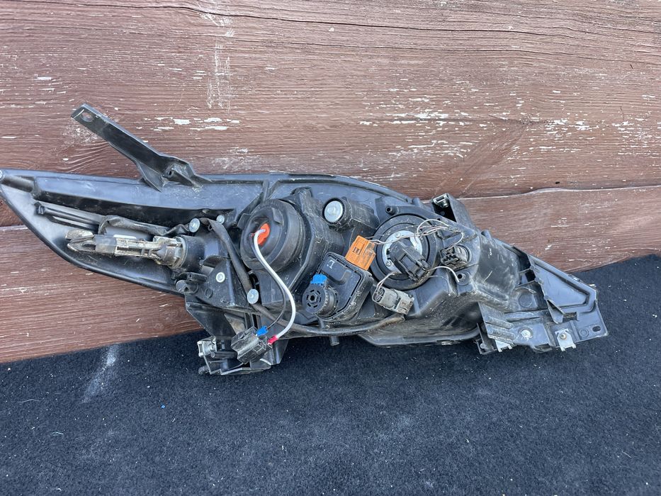 Фара, ліхтар передній Mazda 5 Мазда 5 (04-08)