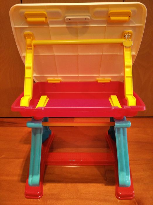 Secretária + Cavalete / quadro branco magnético / lousa infantil