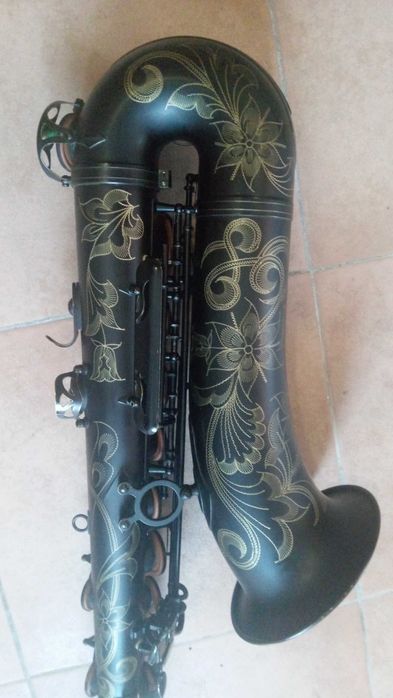 Saxofone Tenor Suzuki