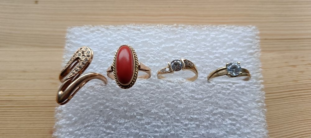 Sprzedam pierścionek złoty próba 585