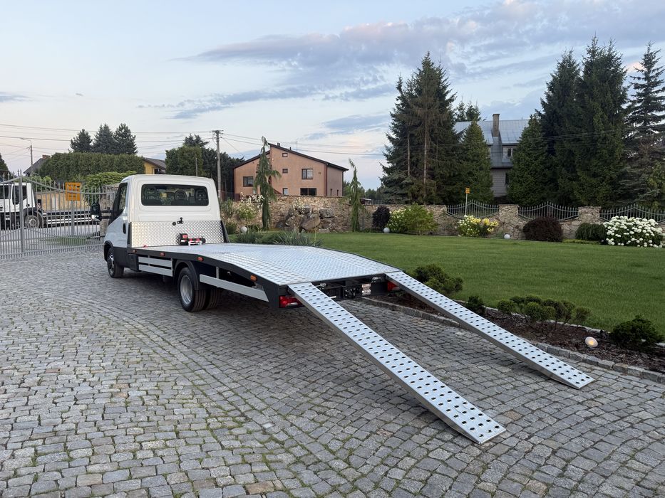 Zabudowa laweta producent pomoc drogowa iveco mercedes sprinter daily