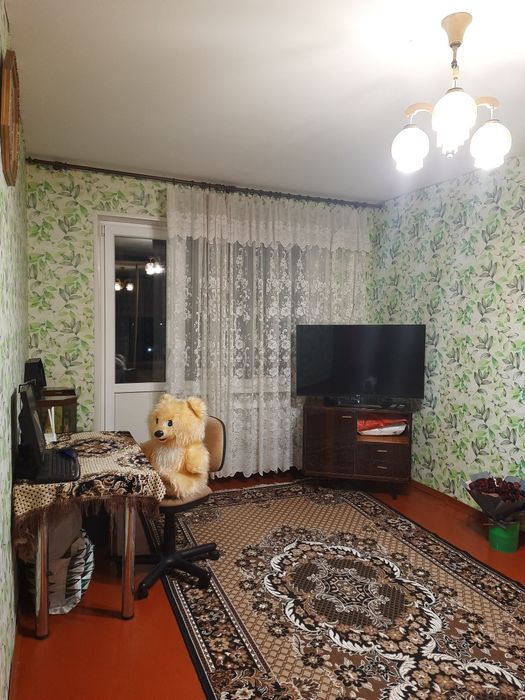 Срочно! Продаётся 2-х комнатная квартира на микрорайоне Солнечный.