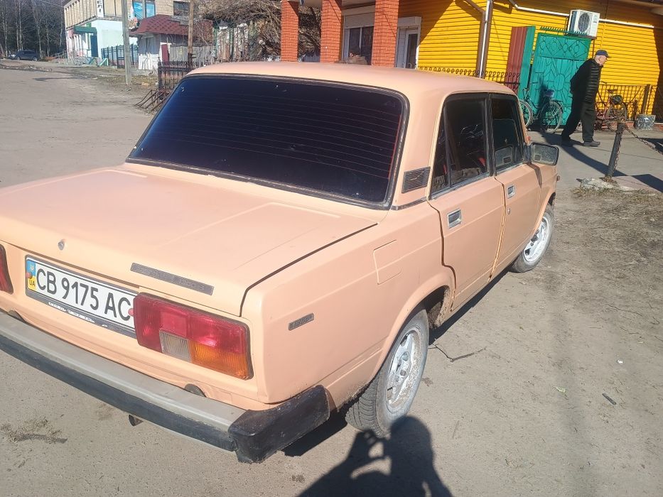 Продам ваз 2105.