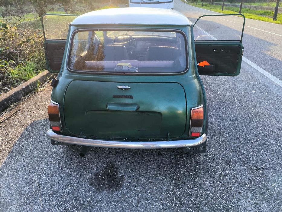 Mini - Carro de Coleção