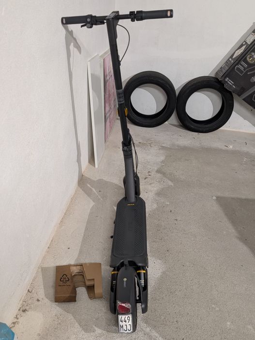 Segway Ninebot KickScooter MAX G2 Nova