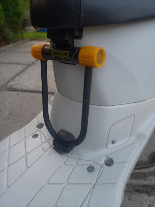 Скутер Suzuki let's 4