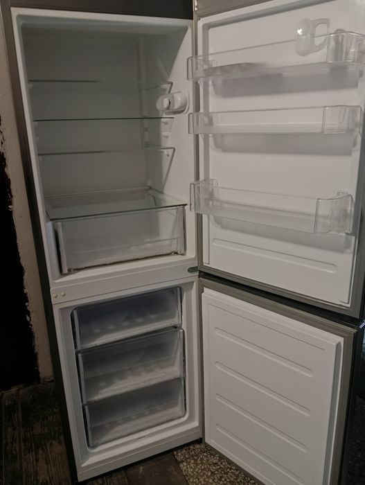 Lodówka Polar srebrna