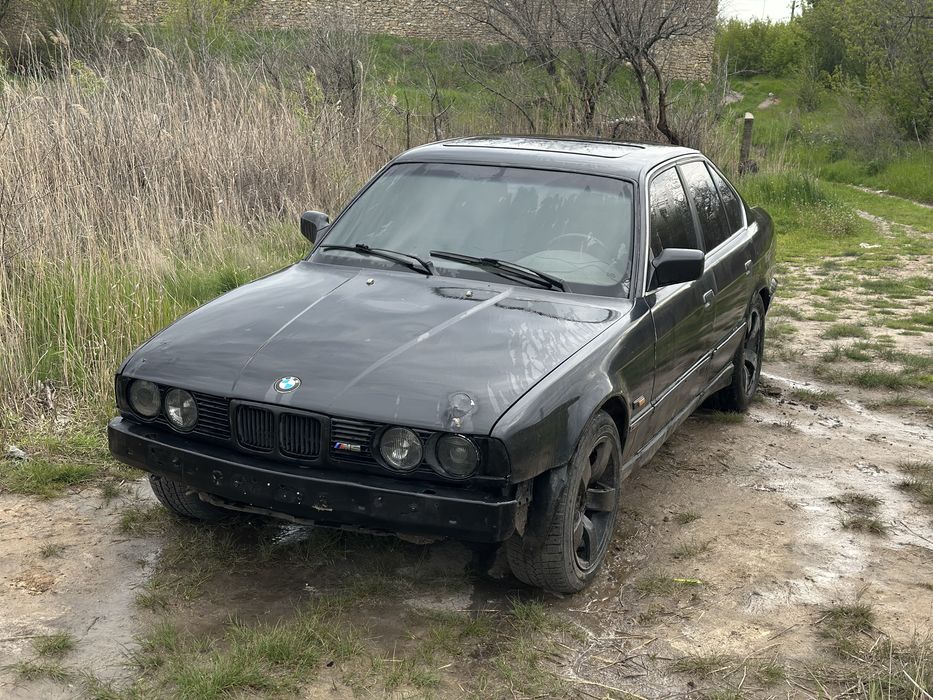 продам бмв е34 м50