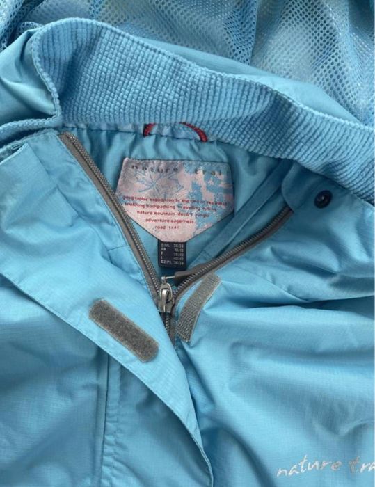 Куртка жіноча на замку