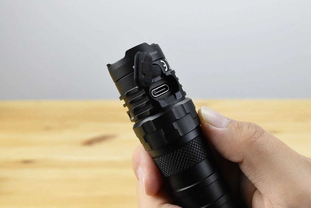 Nitecore P10iX Надпотужний Тактичний Ліхтар 4000 Люмен STROBE READY