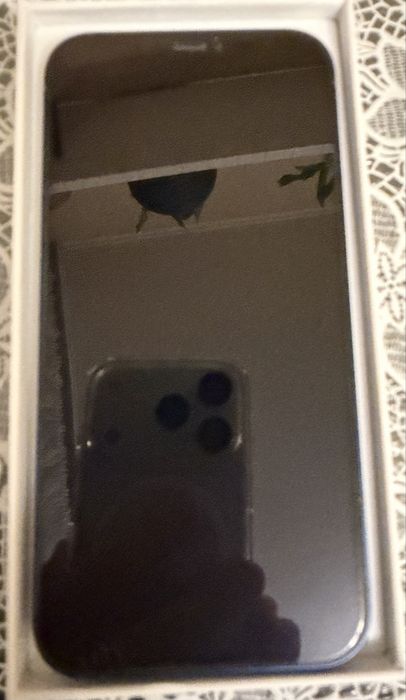 Продам iPhone 12