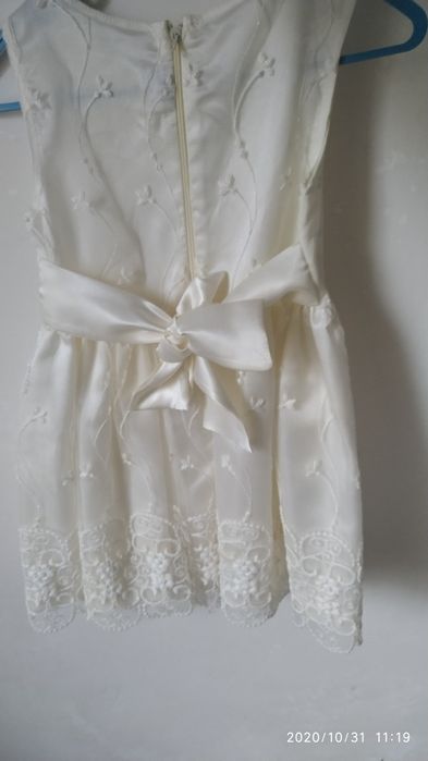 Нарядное платье для девочки