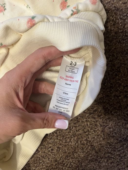 Кофтинка для дівчинки 92/98р Zara