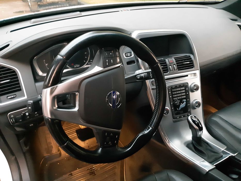 Автомобіль Volvo XС 60 2017